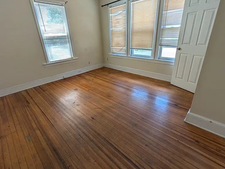 86 Main St #1 — Photo 4