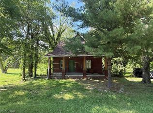 3322 McCartney Rd, Youngstown, OH 44505