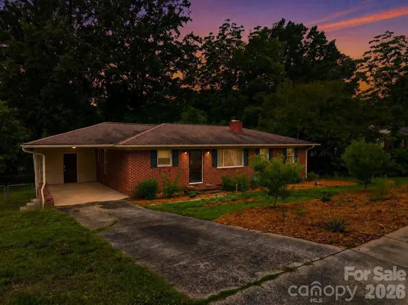 605 W 19th Ave, Gastonia, NC 28052