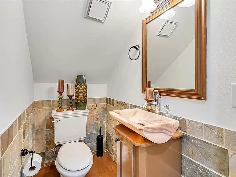 5522 Larkin St #A — Photo 32