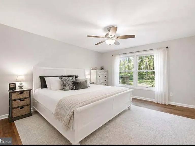 203 Birchside Cir — Photo 3