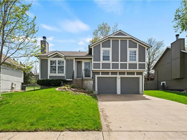 1495 W Prairie Ter, Olathe, KS 66061