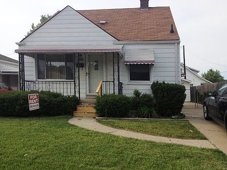 MARTIN RD FRONT.06.25.2013 070