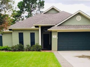 749 Eveningview Ln, Port Neches, TX 77651