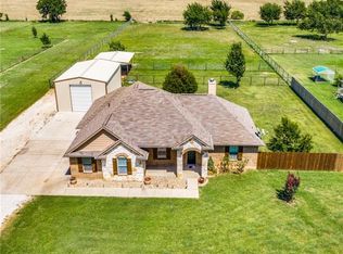 617 Mohawk St, Tioga, TX 76271