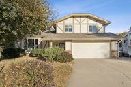 7419 - 2611 N 131st Cir_001.jpg