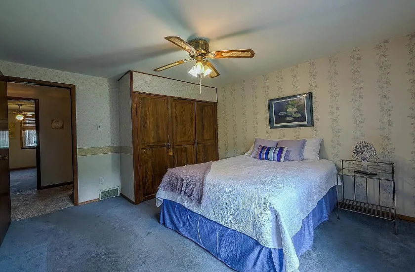 1075 Brookwood Ln