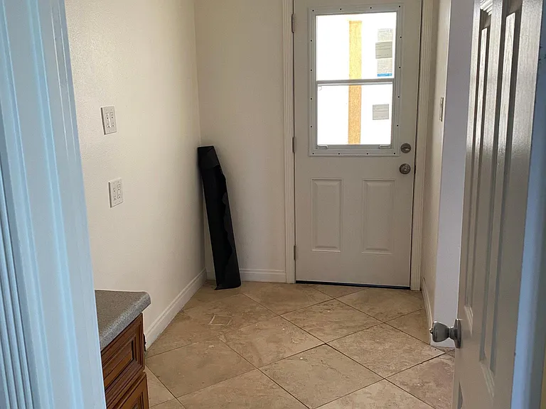 13439 Marlette Dr — Photo 11