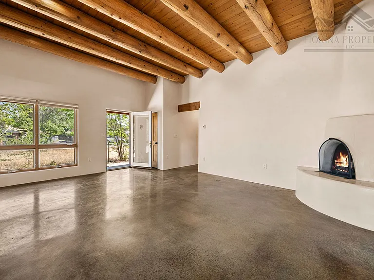 530B Lolita St — Photo 3