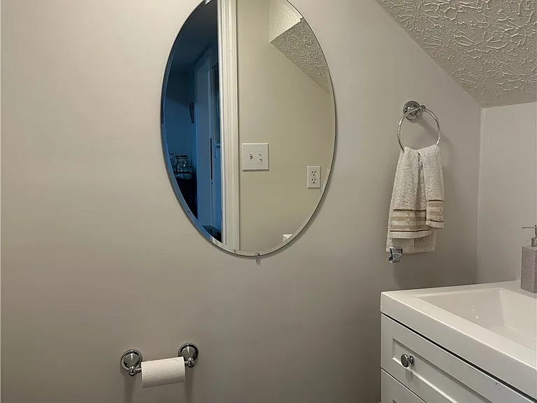 121 Sleepy Creek Dr — Photo 8