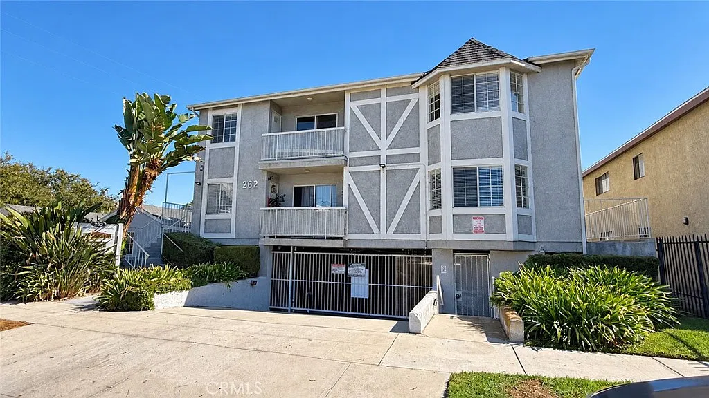 2 bed, 1100 sqft, $2,995 — Photo 1
