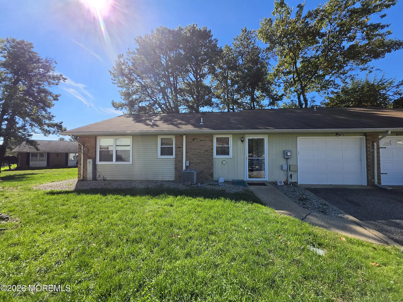 2 bed, 1.5 bath, 1050 sqft, $1,800 — Photo 1