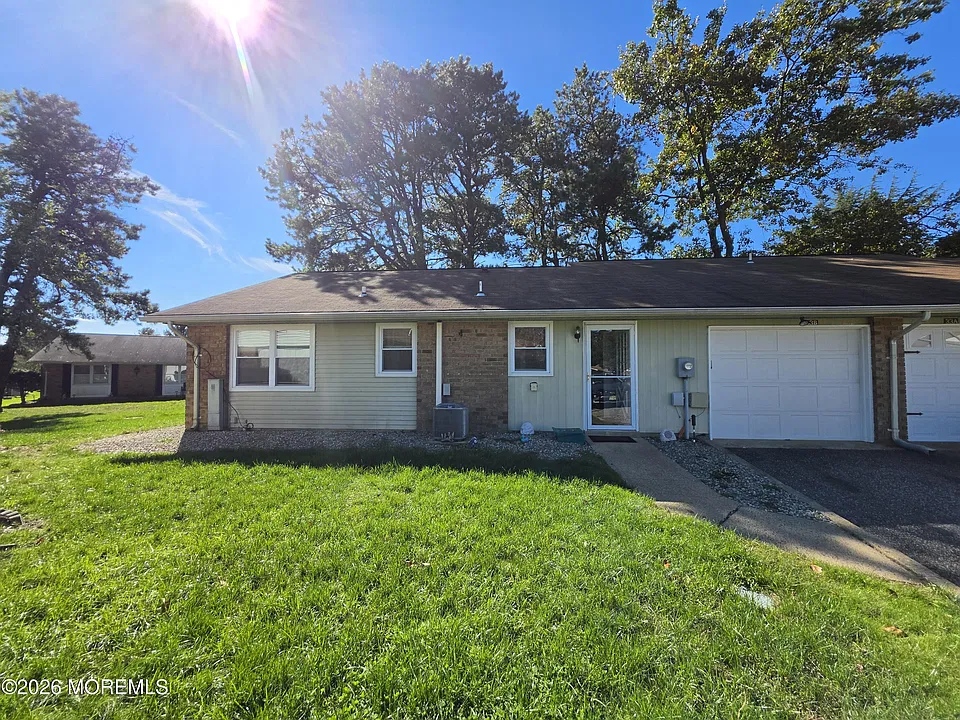33B Edinburgh Ln