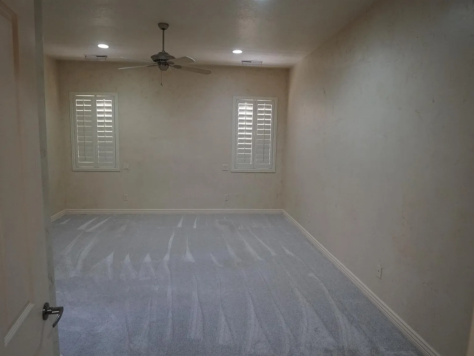 R670 - 265 N Dixie Drive #109 — Photo 2