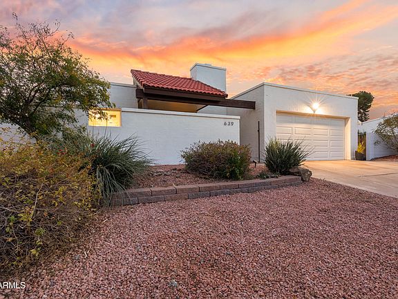 3rd image of 639 E CALAVAR Road