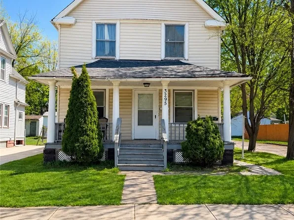 3295 W 56th St, Cleveland, OH 44102