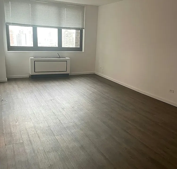 200 E 72nd St #29E