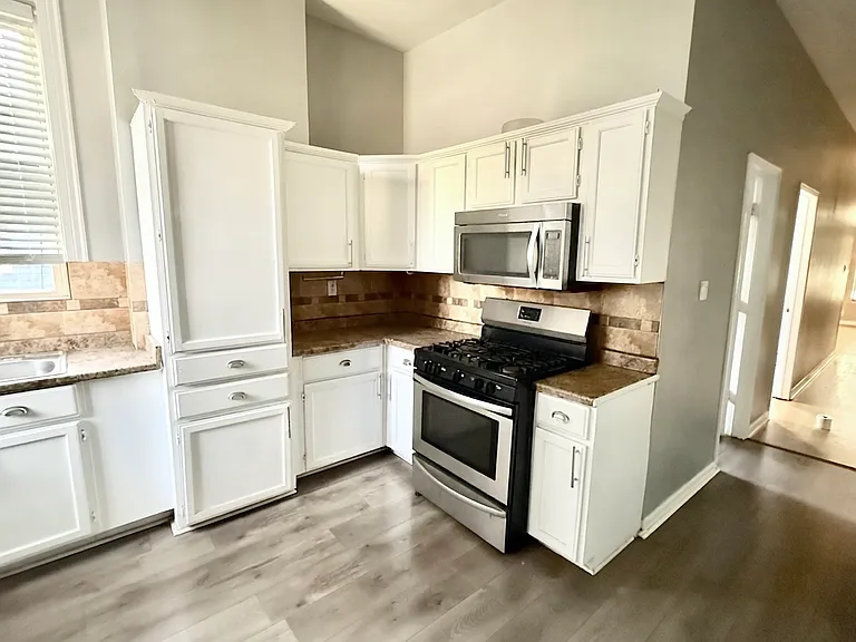 6615 S Drexel Ave #2 — Photo 10