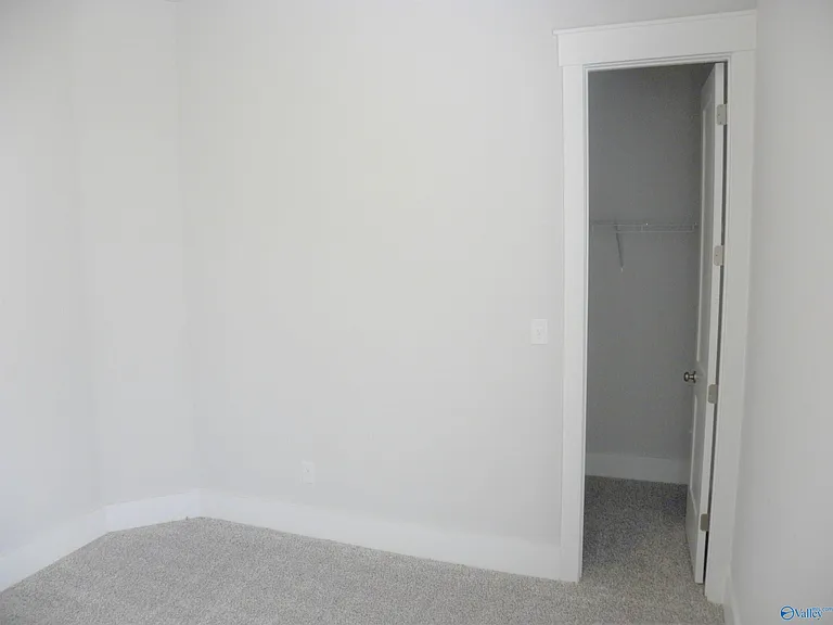 325 Silo Ln — Photo 23