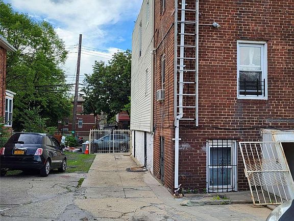 3rd image of 9708 32nd Ave