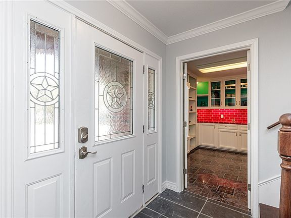 3rd image of 4226 Rehfeld Rd