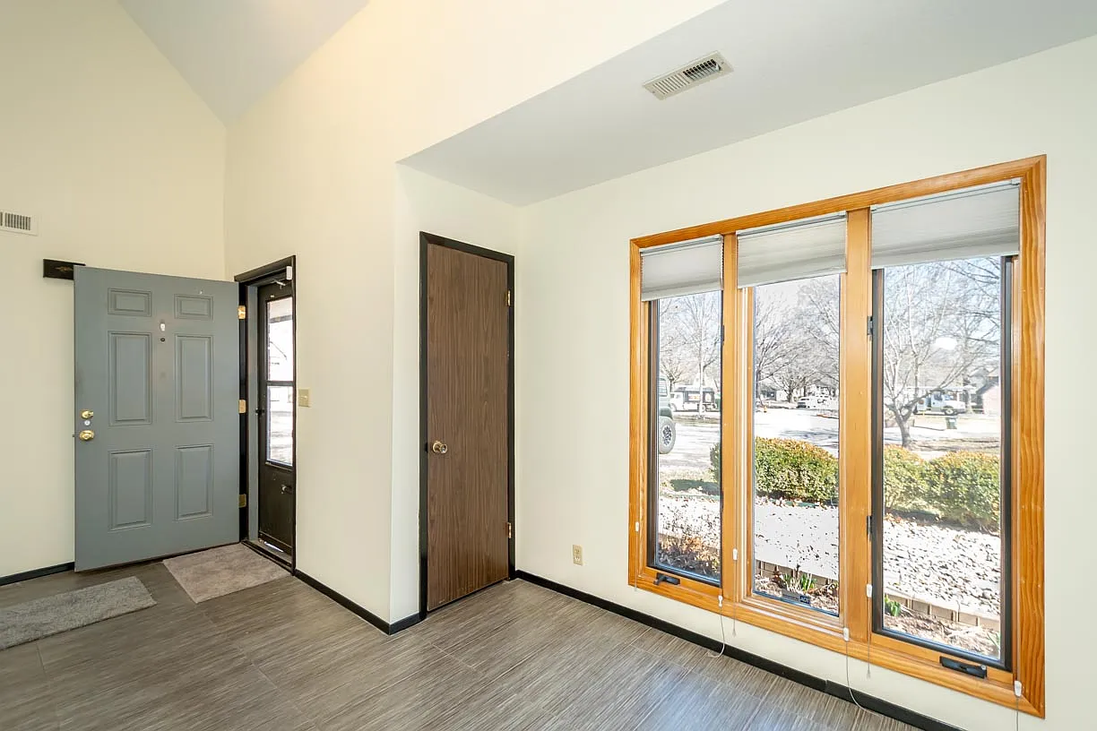 2 bed, 1676 sqft, $1,800 — Photo 4