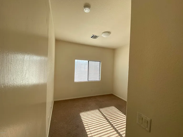 1262 E Weimer Cir #39 — Photo 9