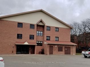 1275 Cornerbrook Pl #209, Mississauga, ON L5C 3J3