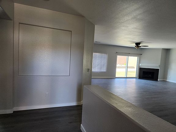 4th image of 983 Mira Grande