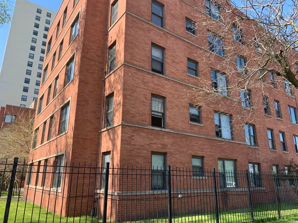 7363 S South Shore Dr #107, Chicago, IL 60649