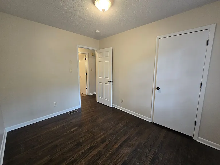 6343 Paddington Ct — Photo 16