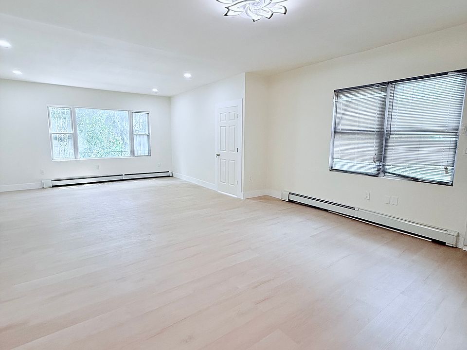 1st image of 435 E 5th St Floor 1