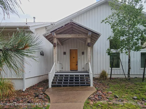 805 Hull Rd, Ruidoso, NM 88345