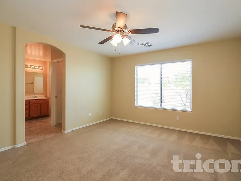 15072 W Buchanan St — Photo 5