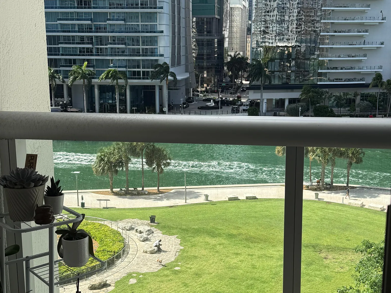 Studio, 598 sqft, $2,500 — Photo 3