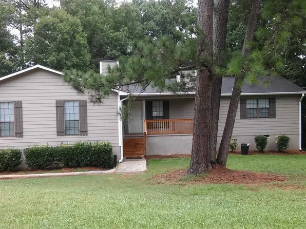 202 Glendale Ct, Stockbridge, GA 30281