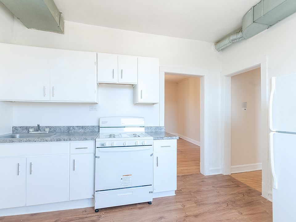 1st image of 1028 E Hyde Park Blvd APT 3N