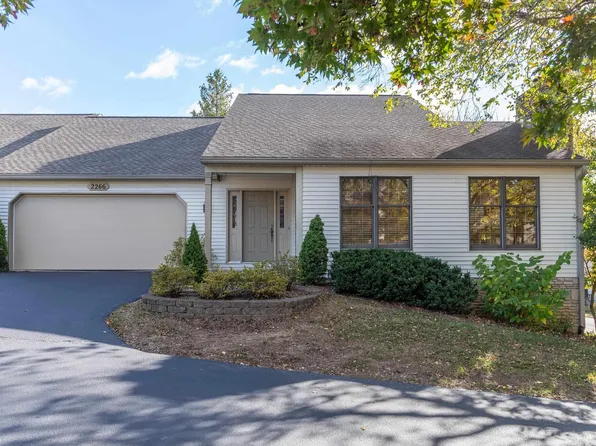 2266 E Cape Cod Dr, Bloomington, IN 47401