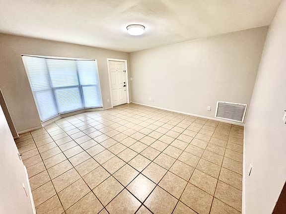 5th image of 365 2nd Ave N