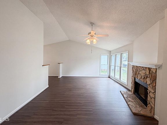 3rd image of 3117 Verdugo Dr