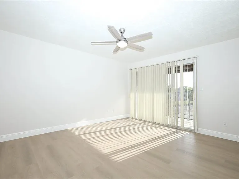 4029 Henley Rd #1705 — Photo 19
