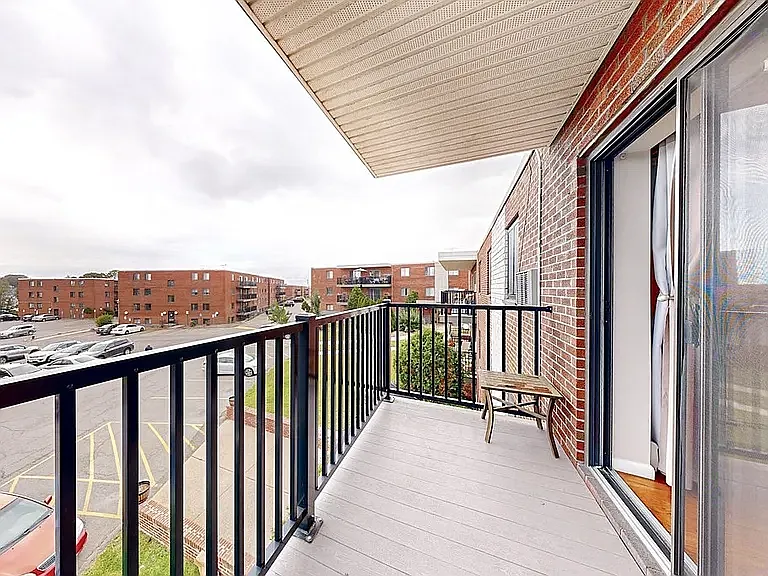 400 Governors Dr #39 — Photo 3