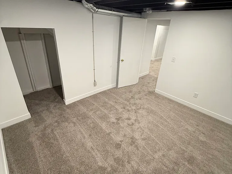 8830 Balmoral St — Photo 21
