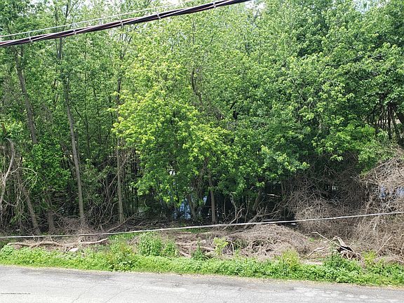5th image of 94 Husson St