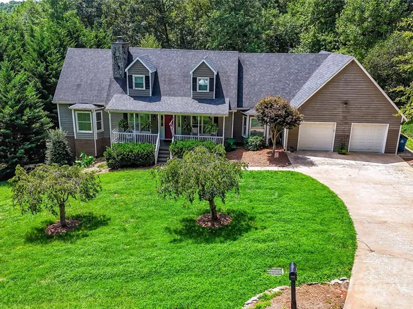 104 Apple Blossom Dr, Morganton, NC 28655