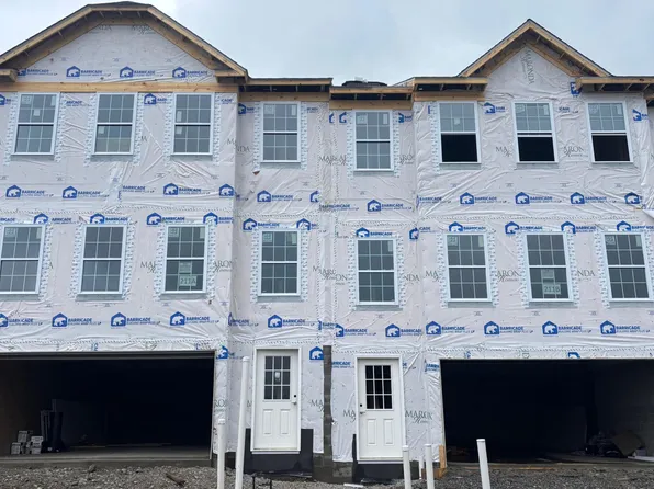 2204 Canterbury Dr, Imperial, PA 15126