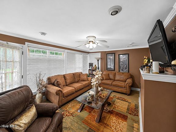 4th image of 2917 Ellsworth Drive