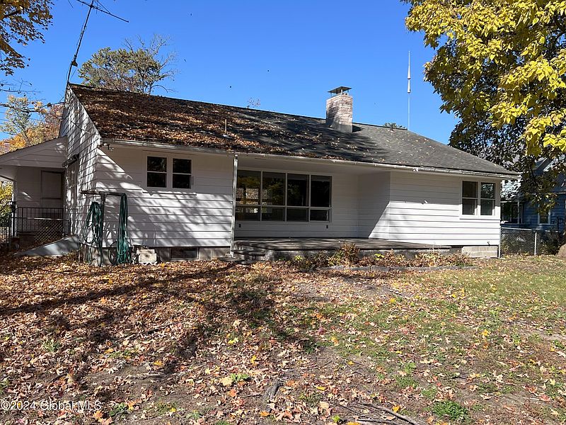 4th image of 50 Burgoyne Avenue
