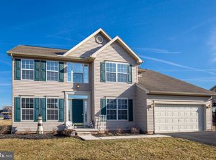 23 Clover Dr, Littlestown, PA 17340