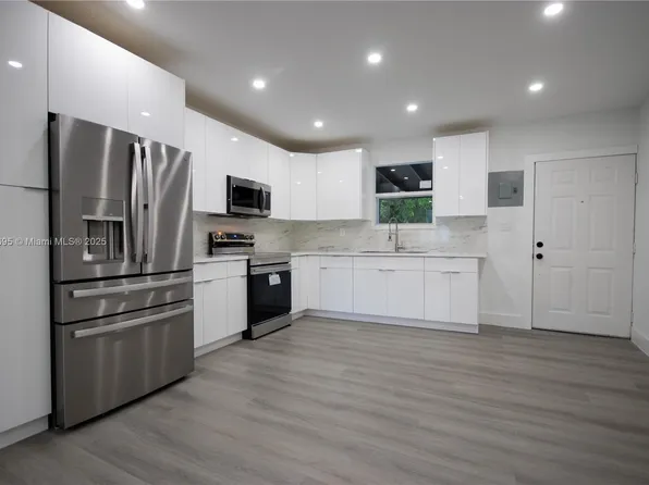 2429 NW 86th St, Miami, FL 33147